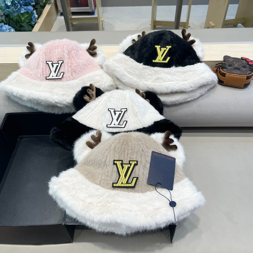 LOUIS VUITTON FISHERMAN HAT IN PINK MIX WHITE WOOL AND RABBIT FUR 409760