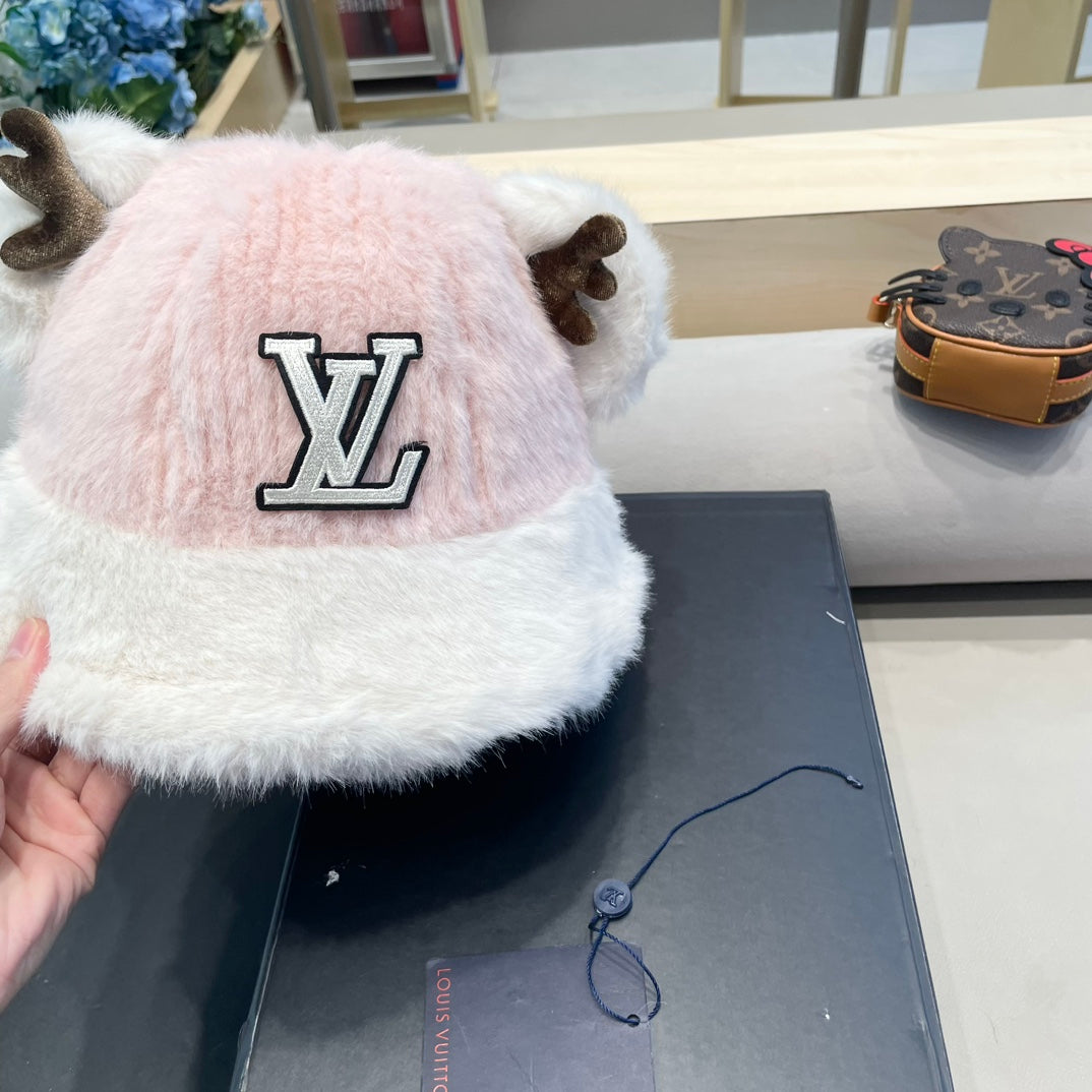 LOUIS VUITTON FISHERMAN HAT IN PINK MIX WHITE WOOL AND RABBIT FUR 409760
