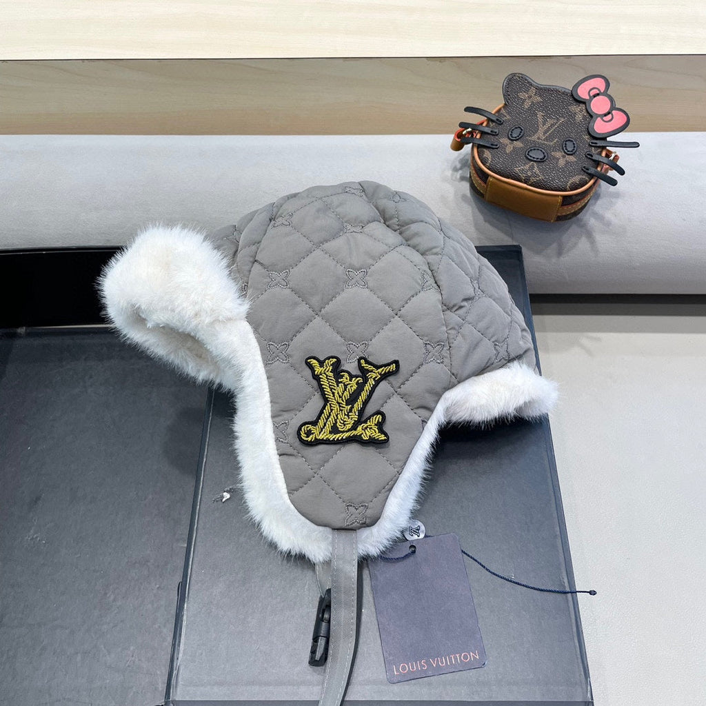 LOUIS VUITTON TRAPPER HAT IN GRAY COTTON 411229