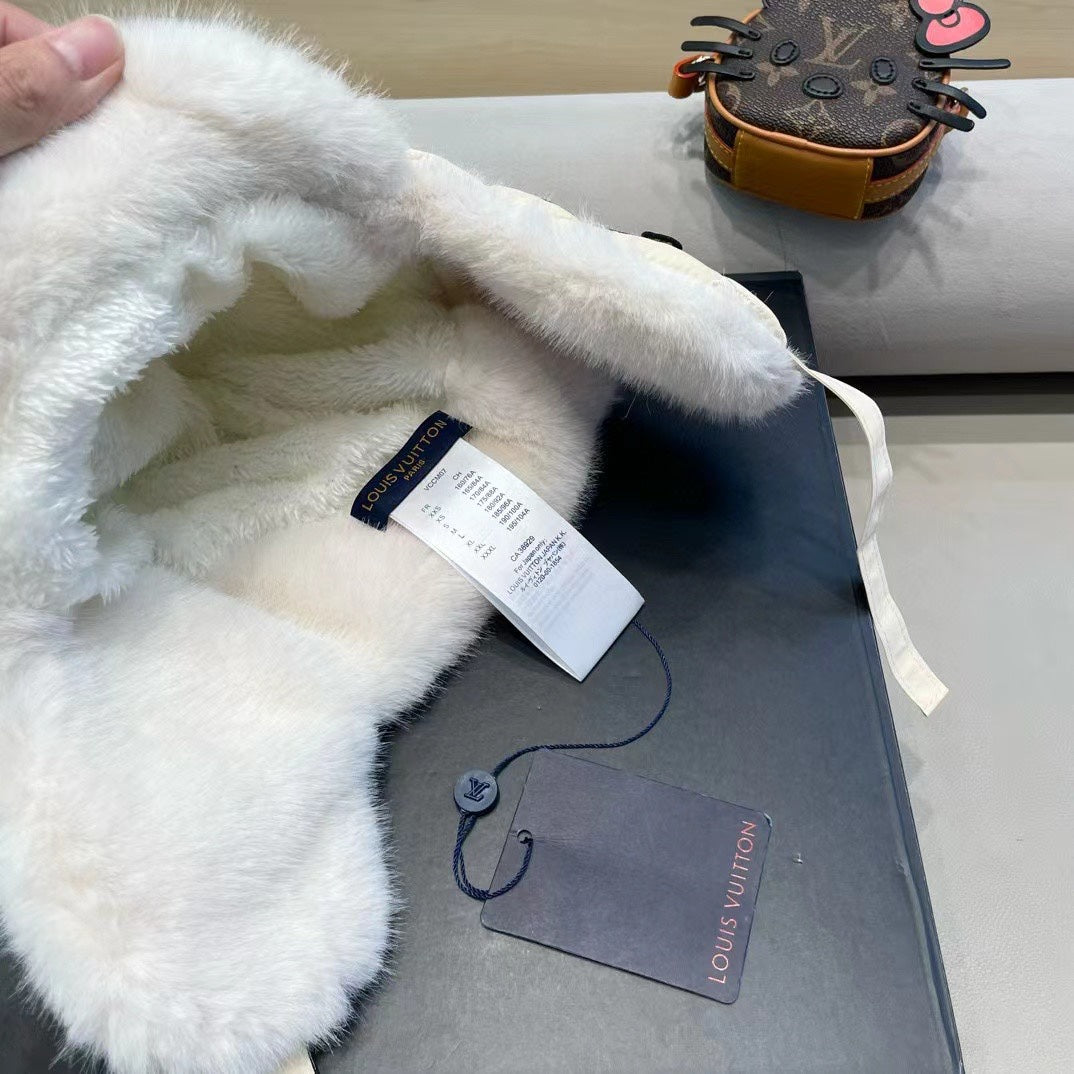 LOUIS VUITTON TRAPPER HAT IN BEIGE COTTON 411230
