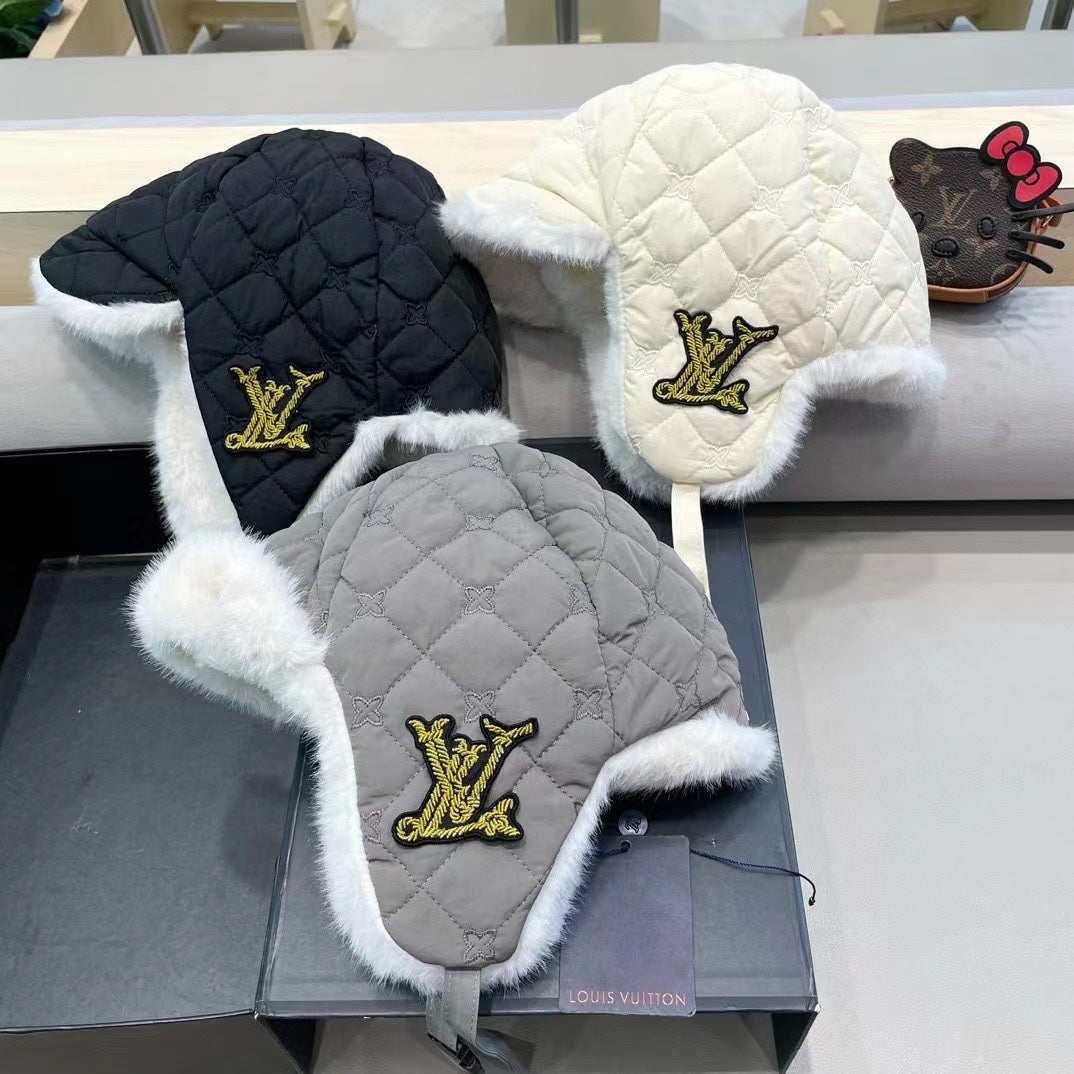 LOUIS VUITTON TRAPPER HAT IN BLACK COTTON 411231
