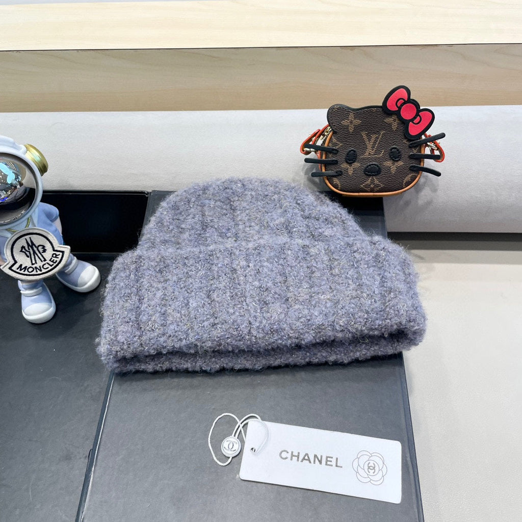 CHANEL BEANIE HAT IN COOL GRAY WOOL 413327