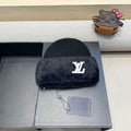 LOUIS VUITTON KNITTED BEANIE HAT IN BLACK WOOL AND RABBIT FUR 413353