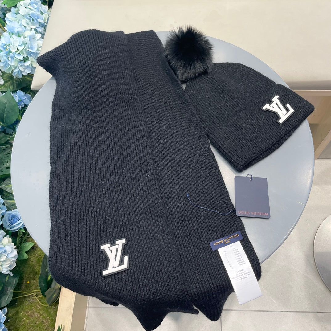 LOUIS VUITTON SET SCARF AND HAT IN BLACK WOOL AND FOX FUR 414772