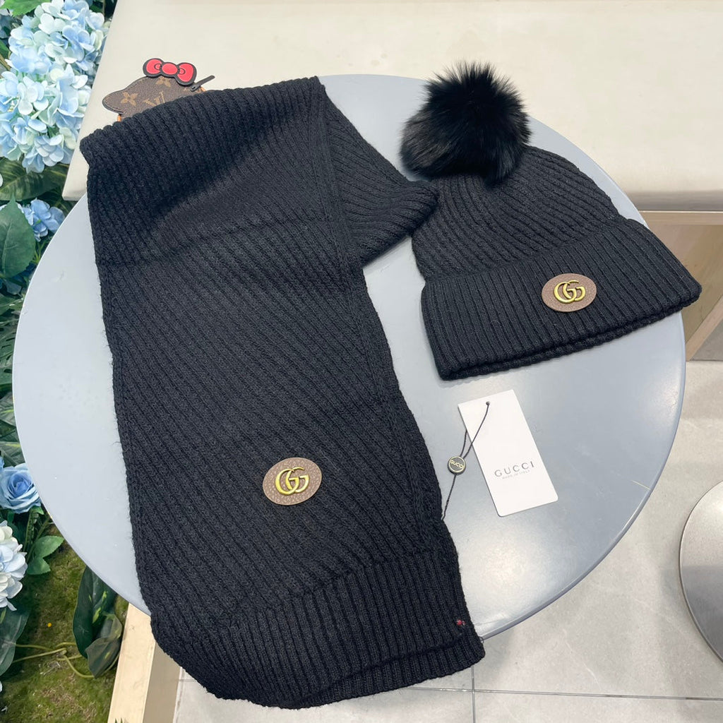 GUCCI SET SCARF AND HAT IN BLACK WOOL 414779