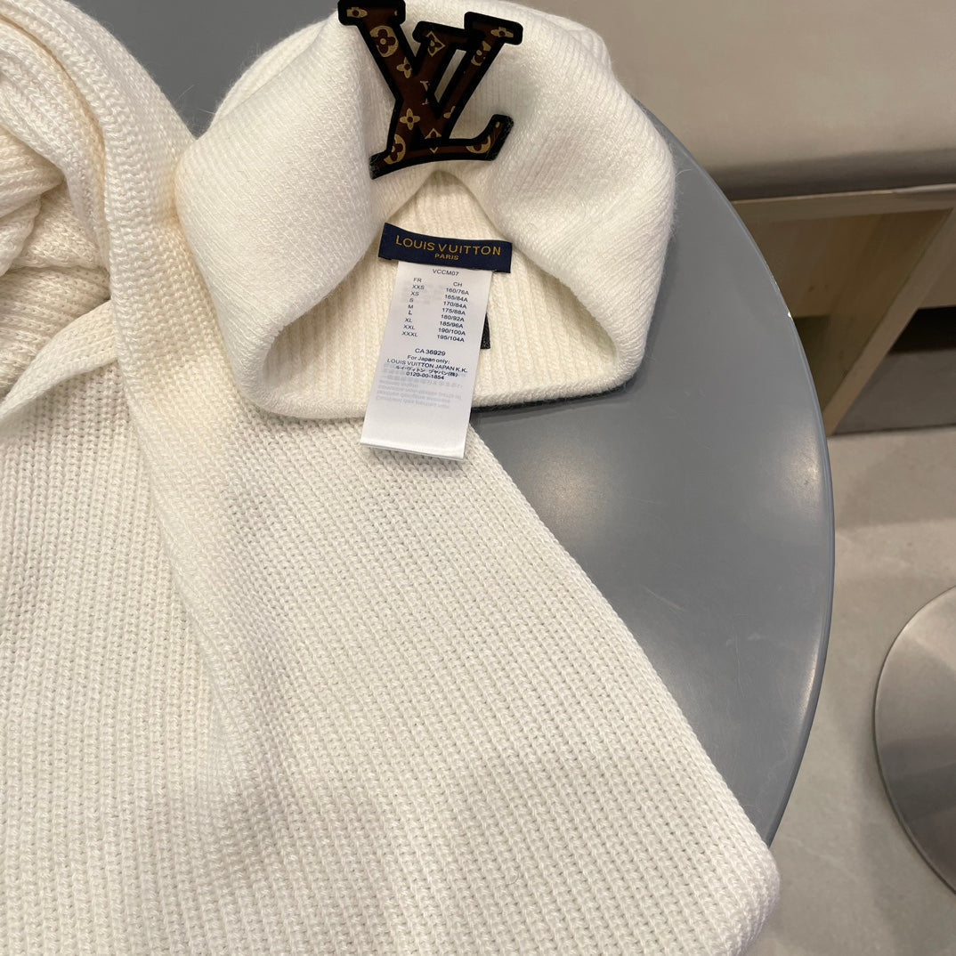 LOUIS VUITTON SET CLASSIC SCARF AND HAT IN WHITE WOOL 414786