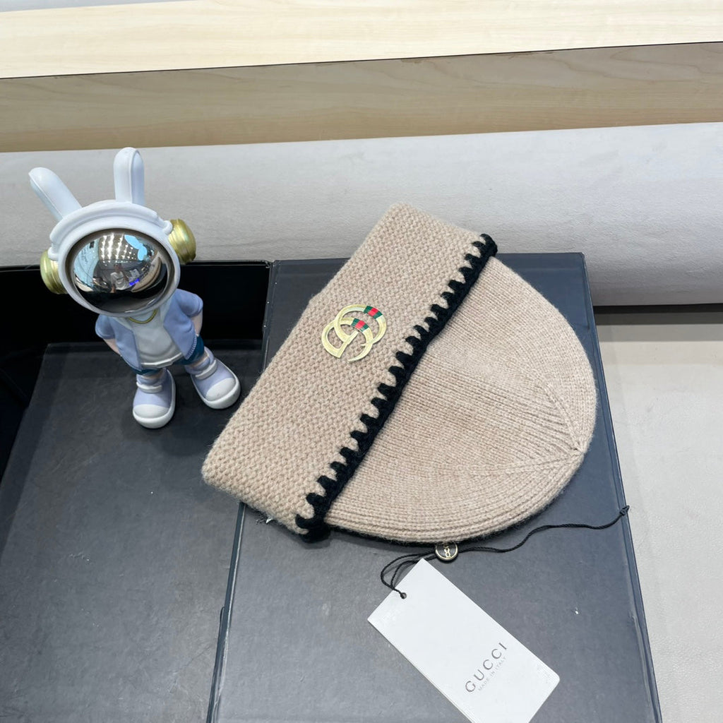GUCCI BEANIE HAT IN PEANUT BROWN WOOL 416411