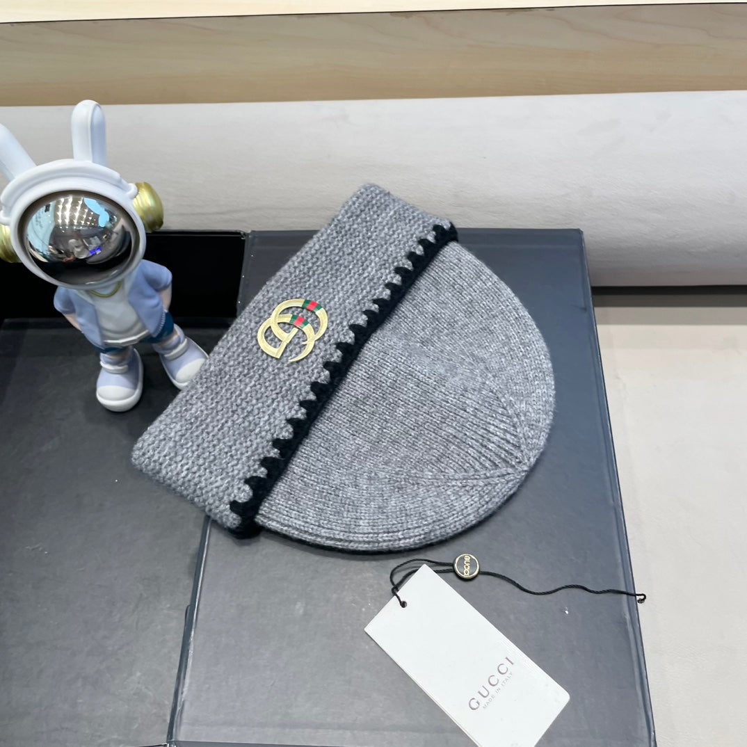 GUCCI BEANIE HAT IN RHINO GRAY WOOL 416414