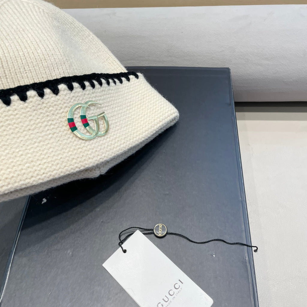 GUCCI BEANIE HAT IN BEIGE WOOL 416415
