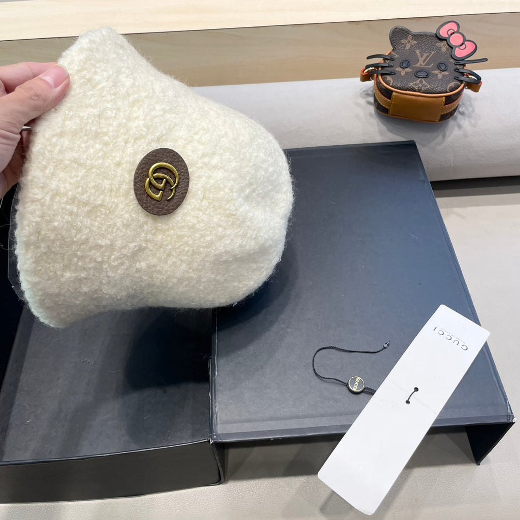 GUCCI BUCKET HAT WHITE CREAM 418096