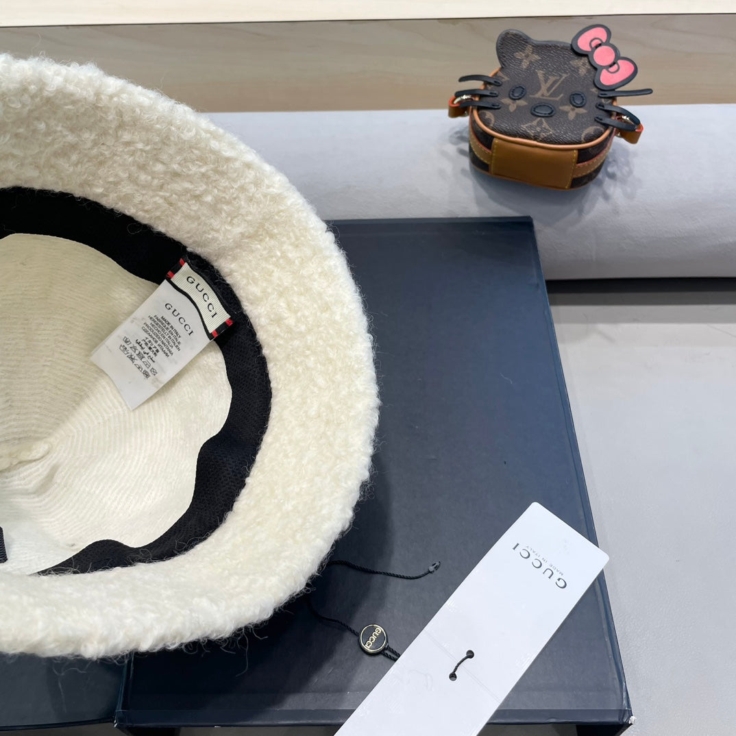 GUCCI BUCKET HAT WHITE CREAM 418096