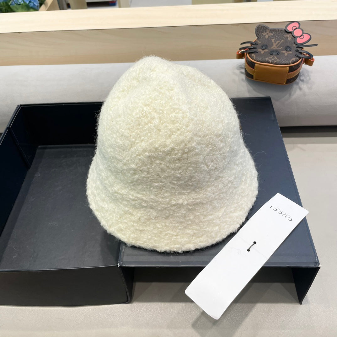 GUCCI BUCKET HAT WHITE CREAM 418096