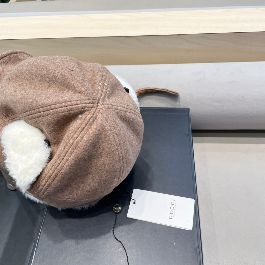 GUCCI TRAPPER HAT IN MEDIUM BROWN SUEDE AND FLEECE 417778