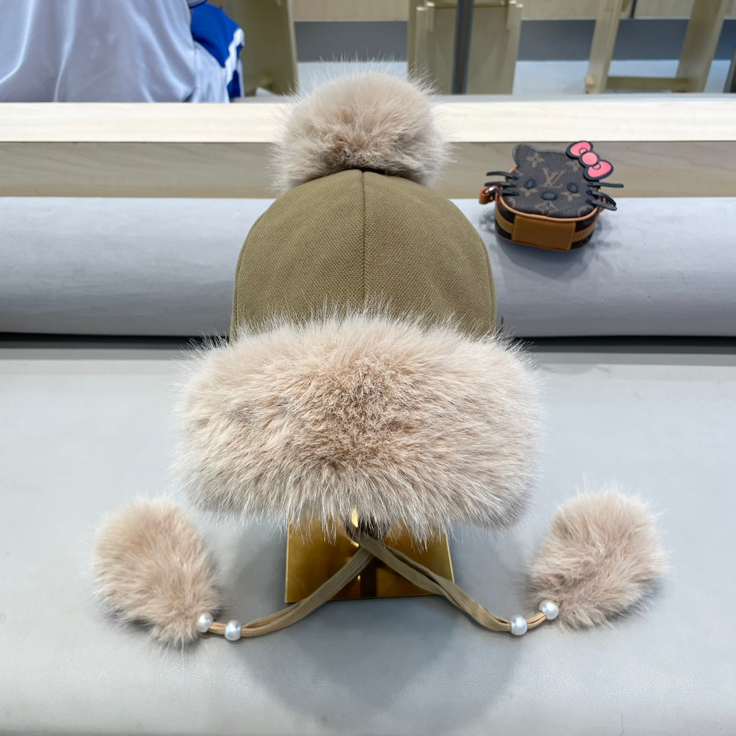 LOUIS VUITTON BEANIE HAT IN SAND BEIGE FLEECE AND WOOL 424307