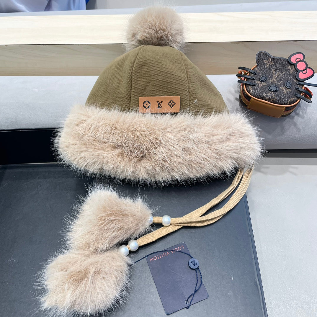 LOUIS VUITTON BEANIE HAT IN SAND BEIGE FLEECE AND WOOL 424307