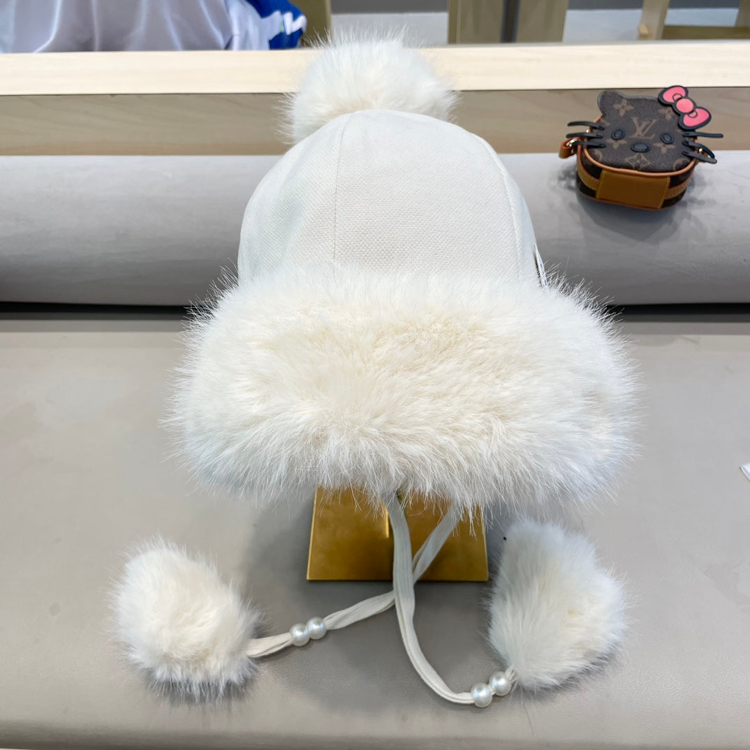 LOUIS VUITTON BEANIE HAT IN WHITE WOOL AND COTTON 419746
