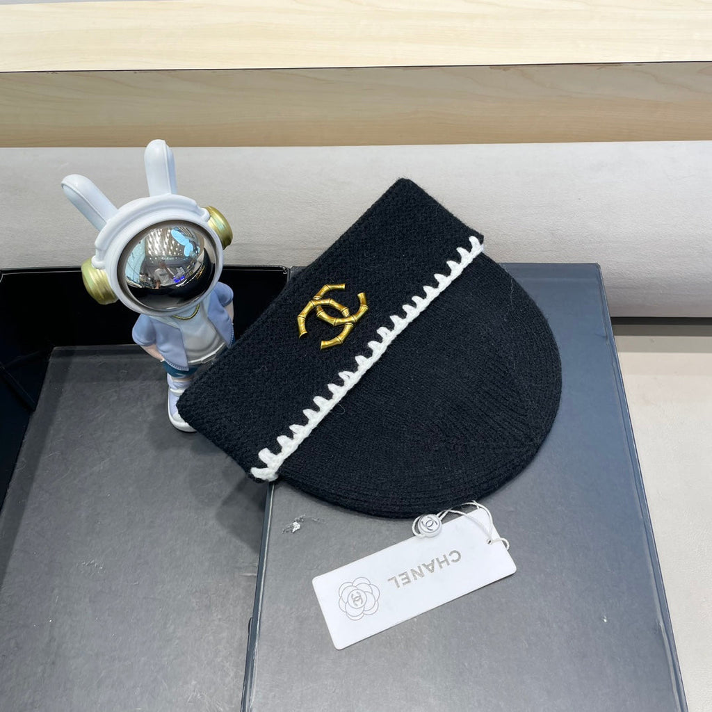 CHANEL KNIT HAT IN BLACK WOOL 424303