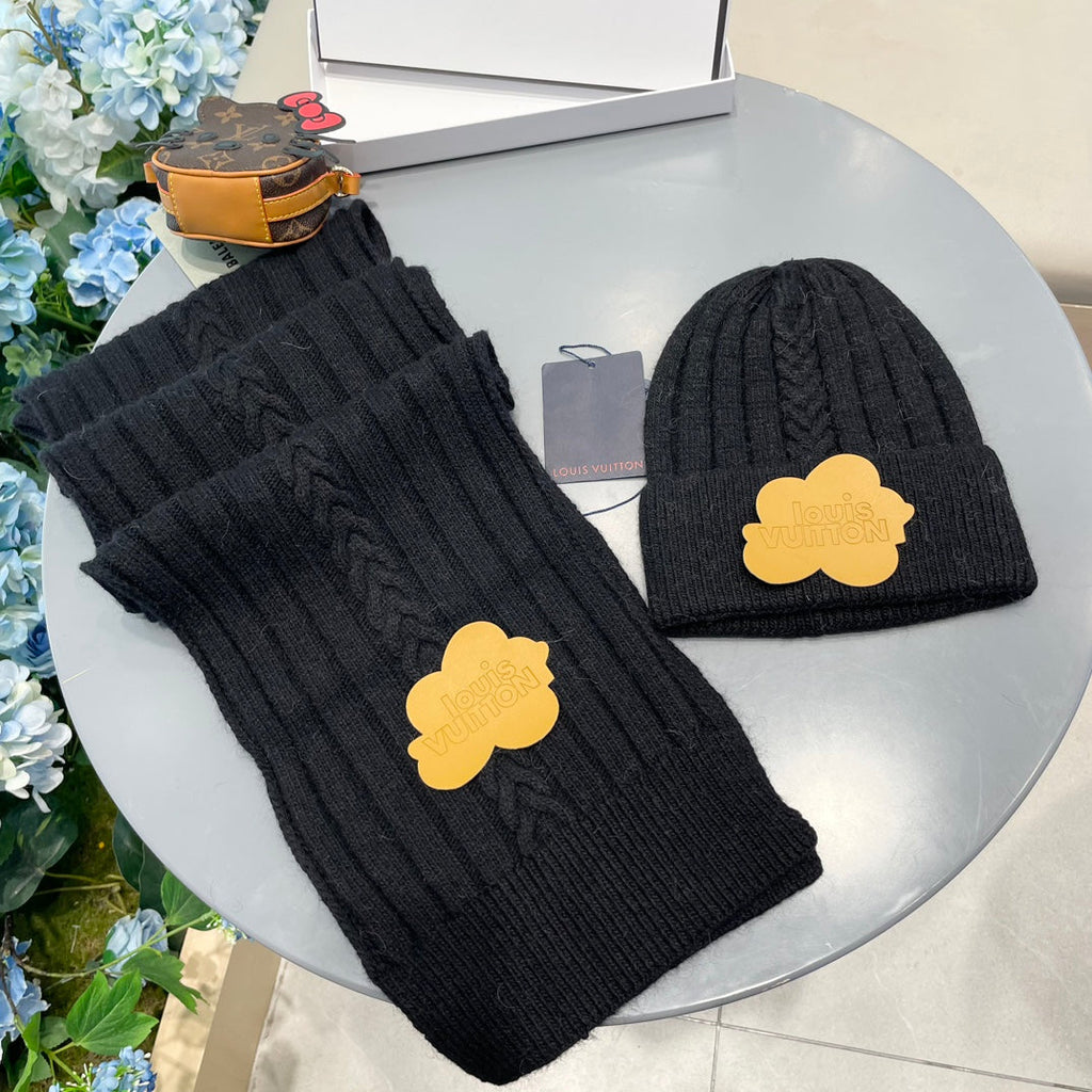 LOUIS VUITTON SET SCARF AND HAT IN BLACK WOOL 419147