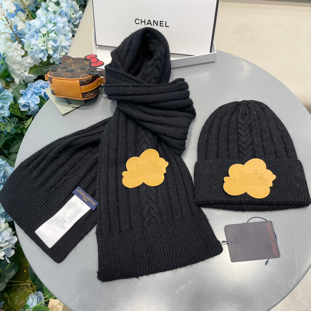 LOUIS VUITTON SET SCARF AND HAT IN BLACK WOOL 419147