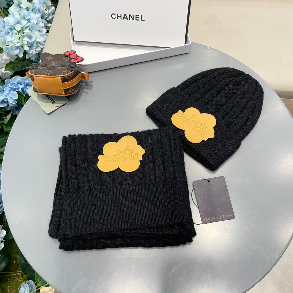 LOUIS VUITTON SET SCARF AND HAT IN BLACK WOOL 419147