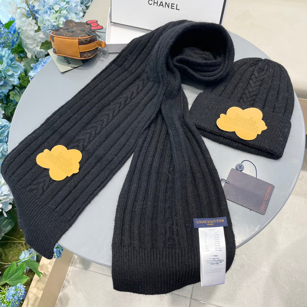 LOUIS VUITTON SET SCARF AND HAT IN BLACK WOOL 419147