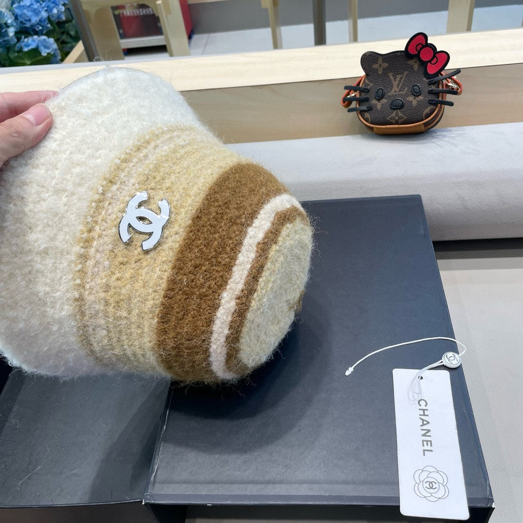 CHANEL BUCKET HAT IN COLORFUL FLEECE 421130