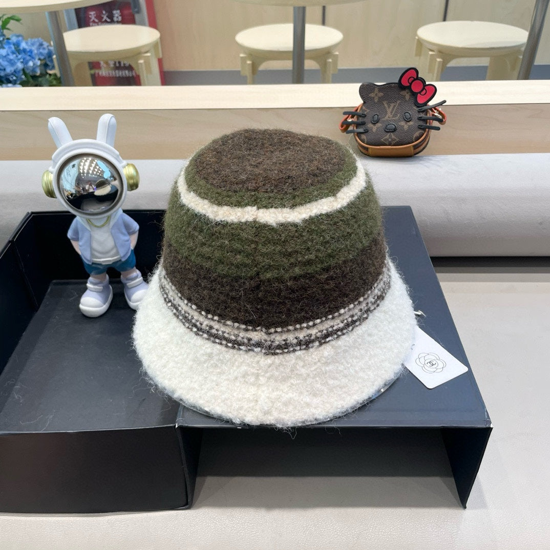CHANEL BUCKET HAT IN COLORFUL FLEECE 421131
