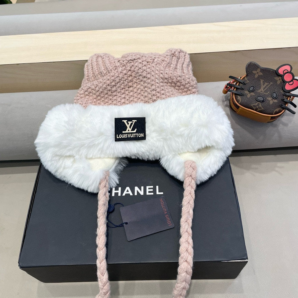 LOUIS VUITTON KNITTED BEANIE HAT IN LIGHT PINK WOOL WITH JAPANESE CAT EARS 421258