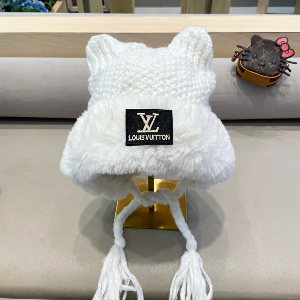 LOUIS VUITTON KNITTED BEANIE HAT IN WHITE WOOL WITH JAPANESE CAT EARS 421259