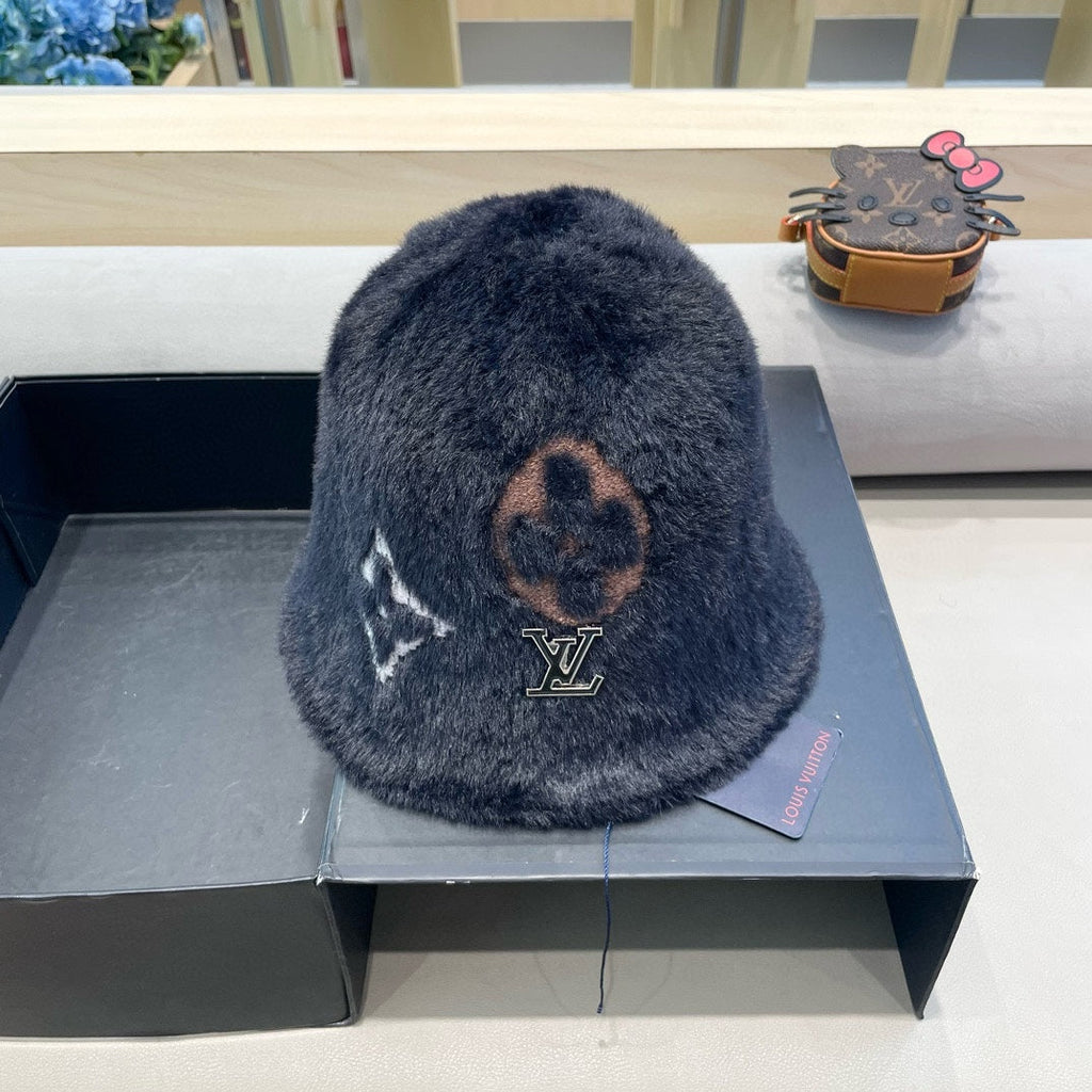 LOUIS VUITTON BUCKET HAT IN BLACK RABBIT FUR 421260