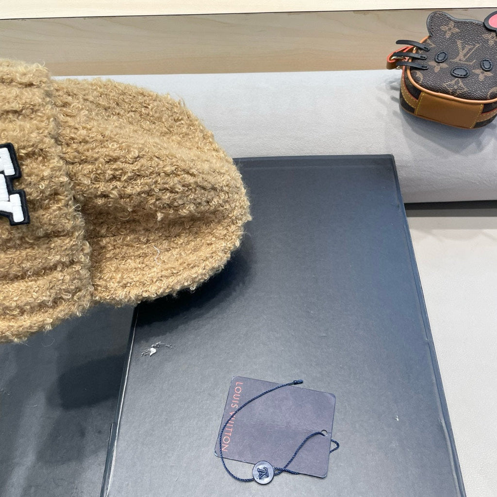 LOUIS VUITTON KNITTED BEANIE HAT IN CAMEL BEIGE WOOL 421266