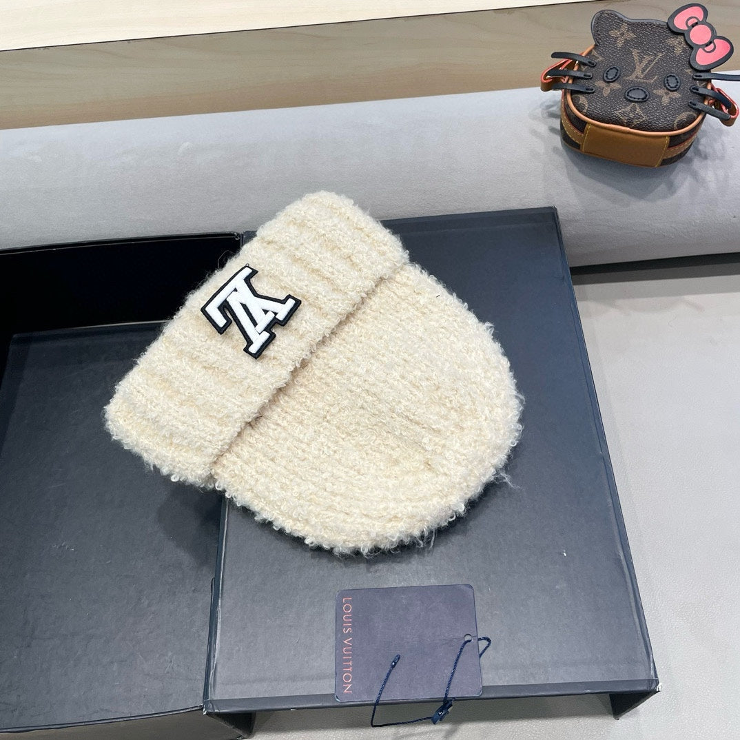 LOUIS VUITTON KNITTED BEANIE HAT IN LIGHT BEIGE WOOL 421267