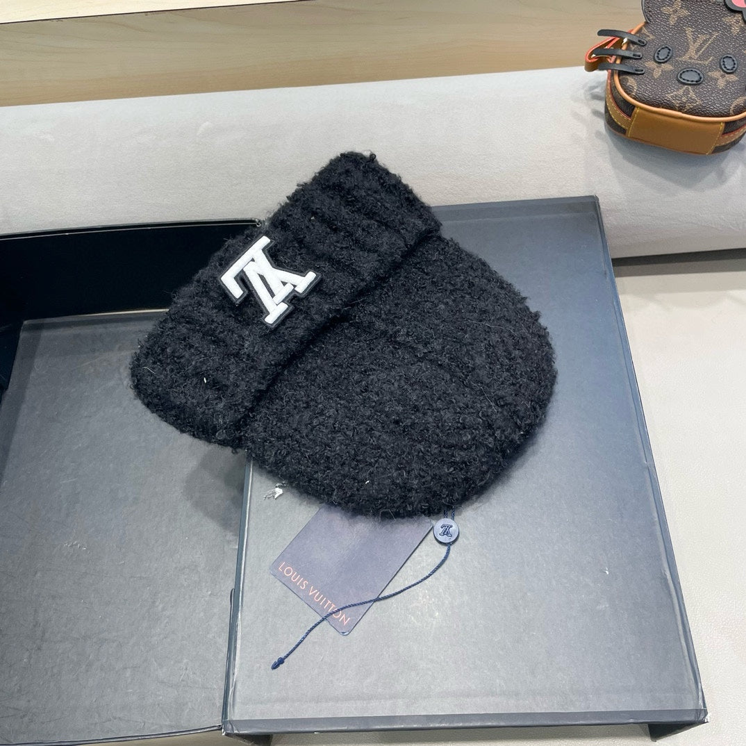 LOUIS VUITTON KNITTED BEANIE HAT IN BLACK WOOL 421268