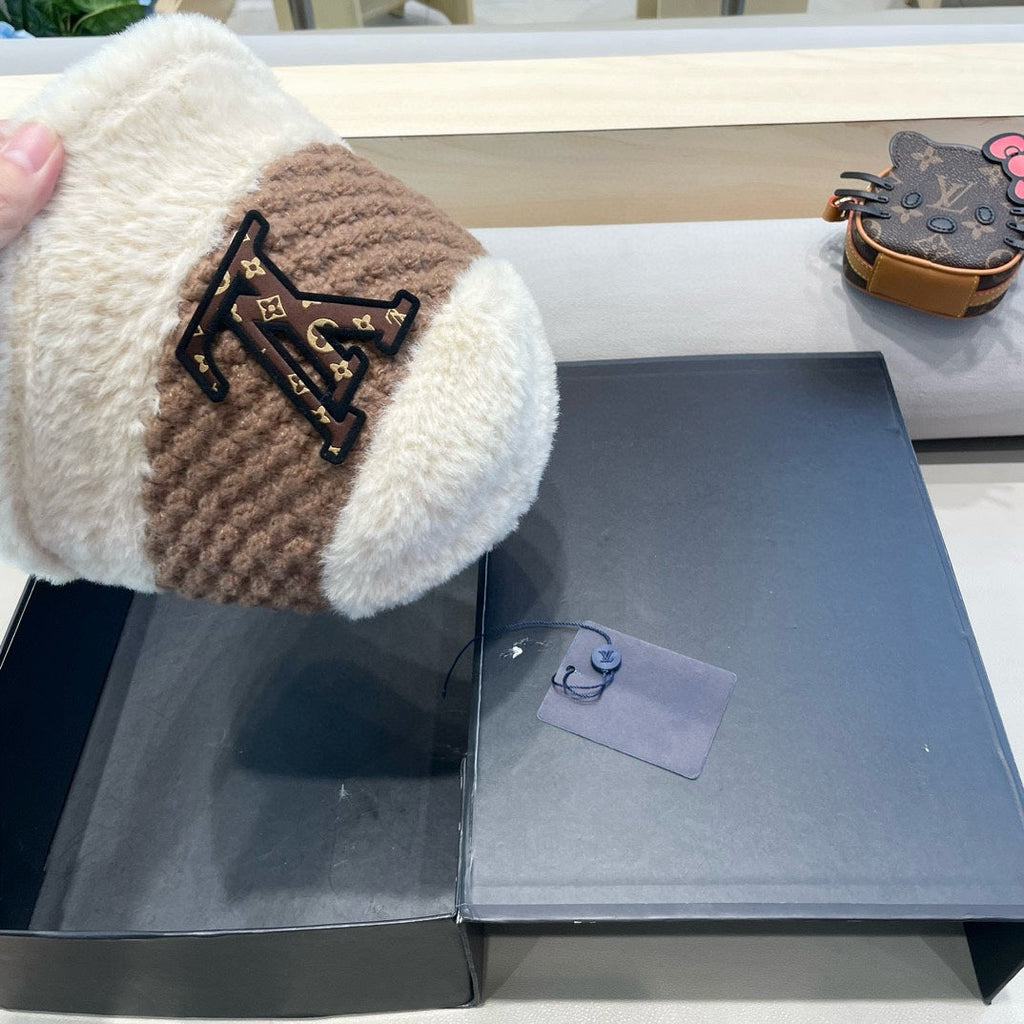 LOUIS VUITTON BUCKET HAT IN WHITE MIX BROWN WOOL 421037
