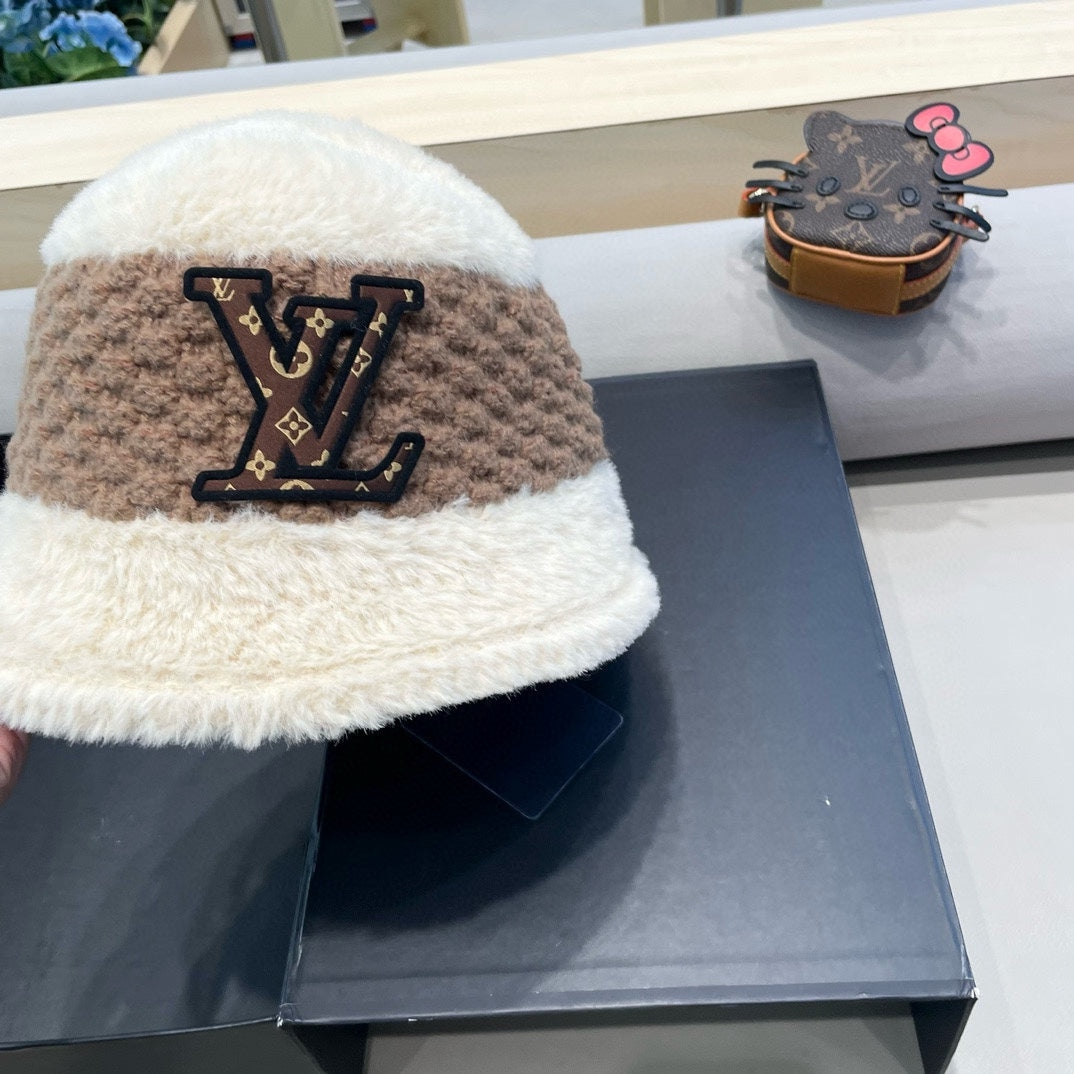 LOUIS VUITTON BUCKET HAT IN WHITE MIX BROWN WOOL 421037