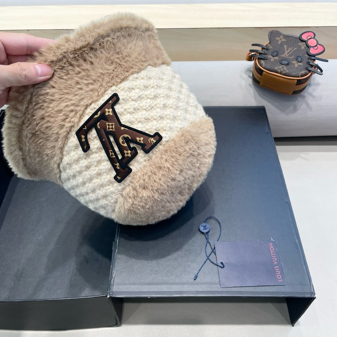 LOUIS VUITTON BUCKET HAT IN BEIGE MIX WHITE WOOL 421039