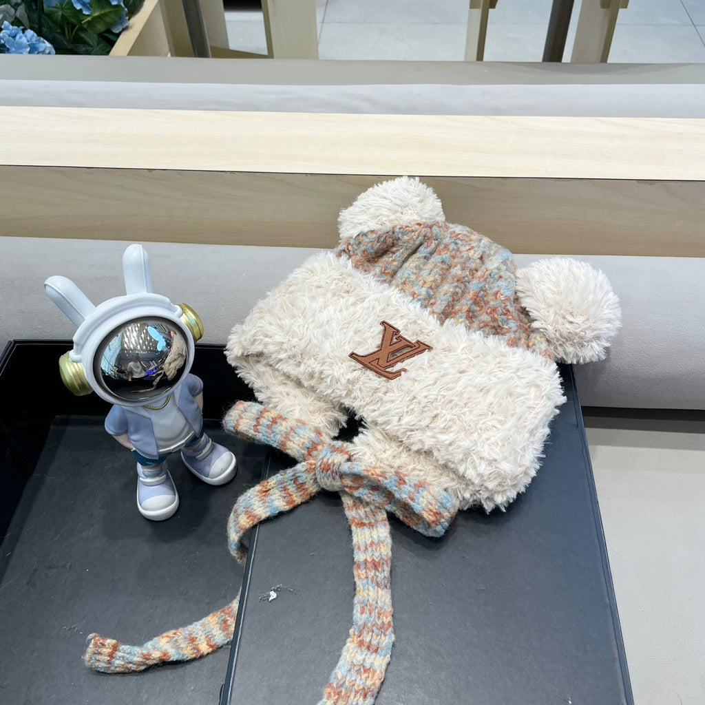 LOUIS VUITTON KNITTED BEANIE HAT IN COLORFUL WOOL WITH CUTE BEAR EARS 422497