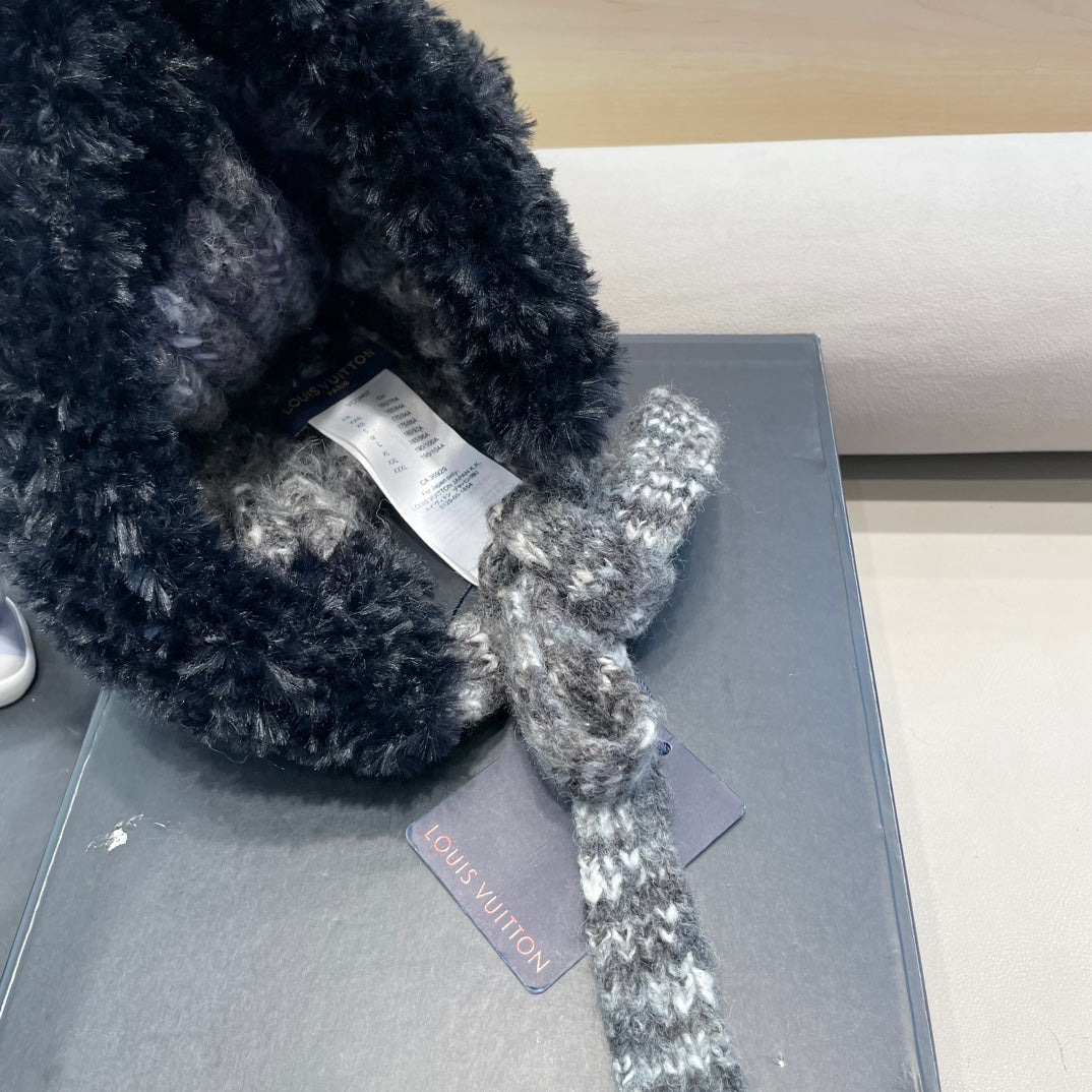 LOUIS VUITTON KNITTED BEANIE HAT IN BLACK MIX GRAY WOOL WITH CUTE BEAR EARS 422498