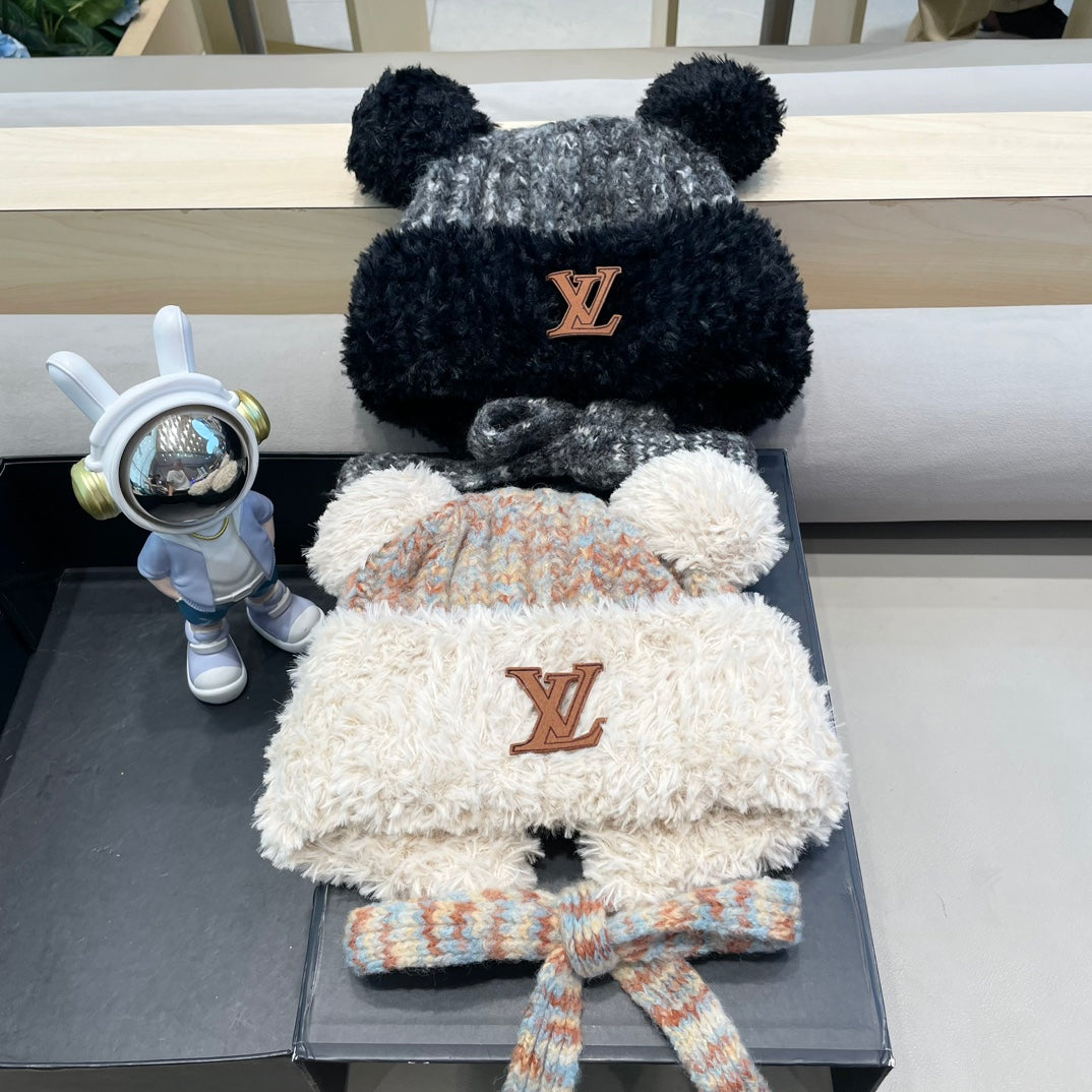 LOUIS VUITTON KNITTED BEANIE HAT IN BLACK MIX GRAY WOOL WITH CUTE BEAR EARS 422498