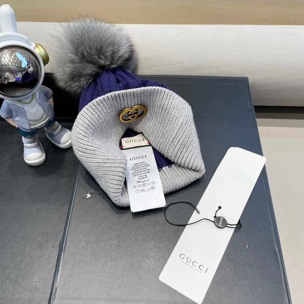 GUCCI BEANIE HAT IN NAVY BLUE MIX LIGHT GRAY WOOL AND FOX FUR 422501