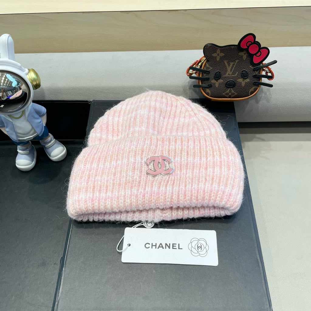 CHANEL STRIPED KNITTED HAT IN LIGHT PINK WOOL 424515