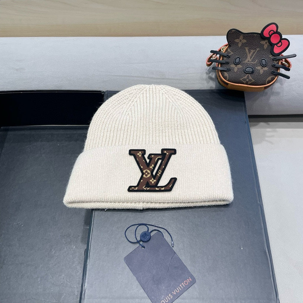 LOUIS VUITTON KNITTED BEANIE HAT IN BEIGE FLEECE AND WOOL 426207