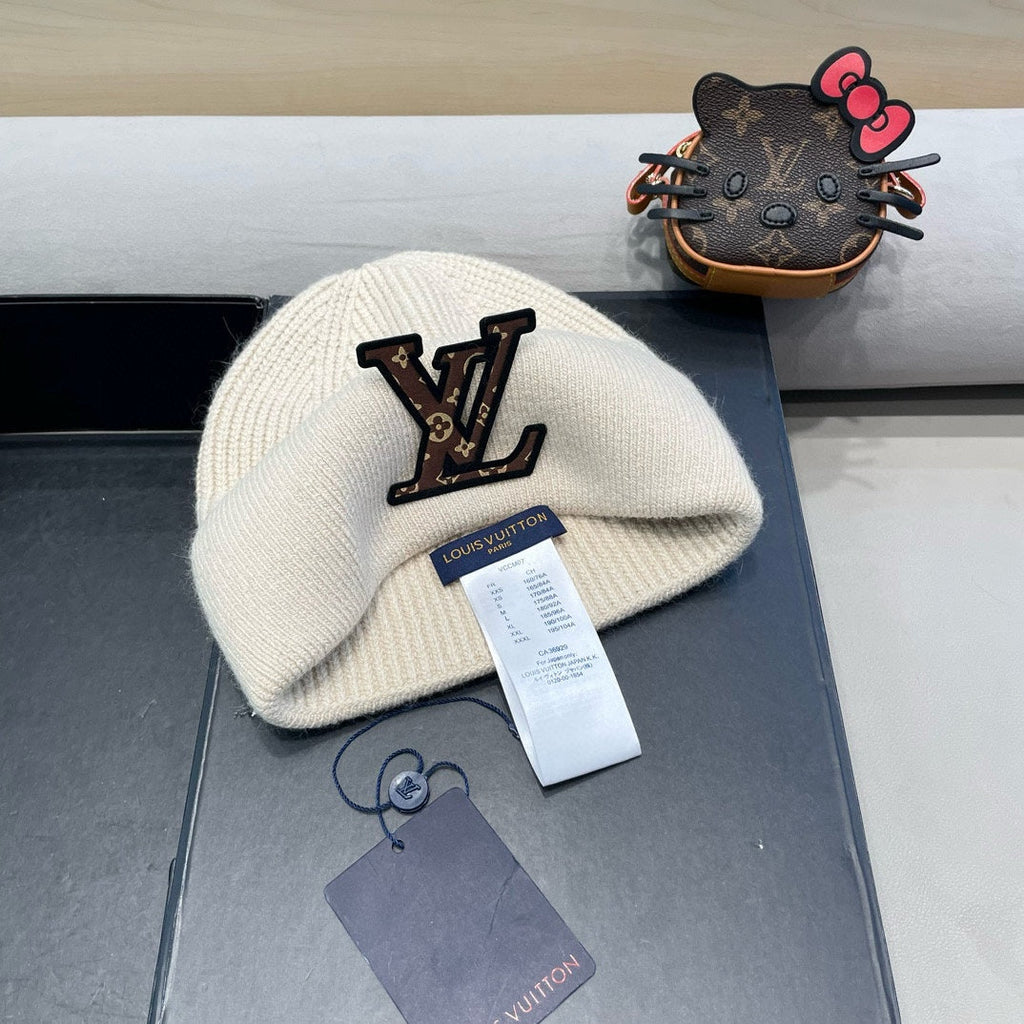 LOUIS VUITTON KNITTED BEANIE HAT IN BEIGE FLEECE AND WOOL 426207