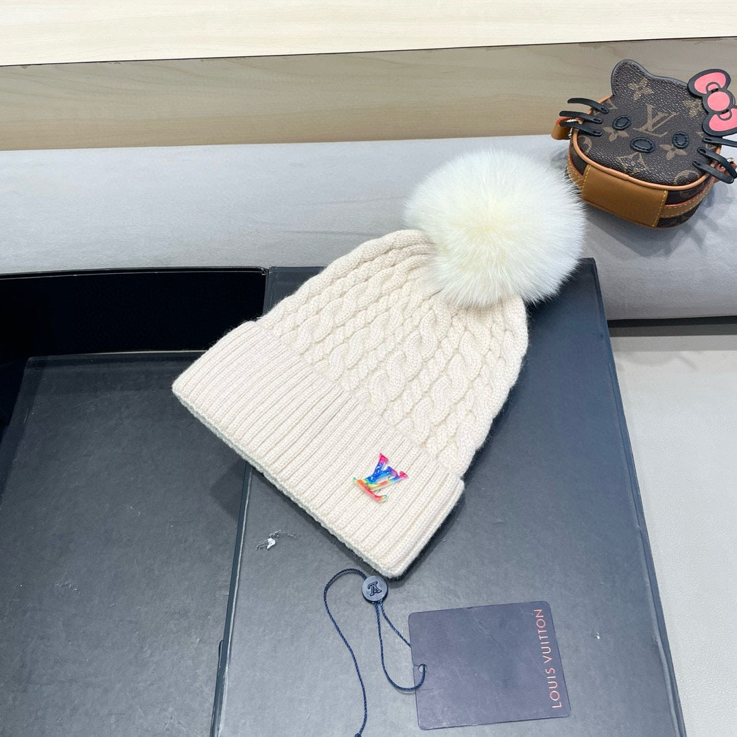 LOUIS VUITTON KNITTED BEANIE HAT IN BEIGE WOOL 426214