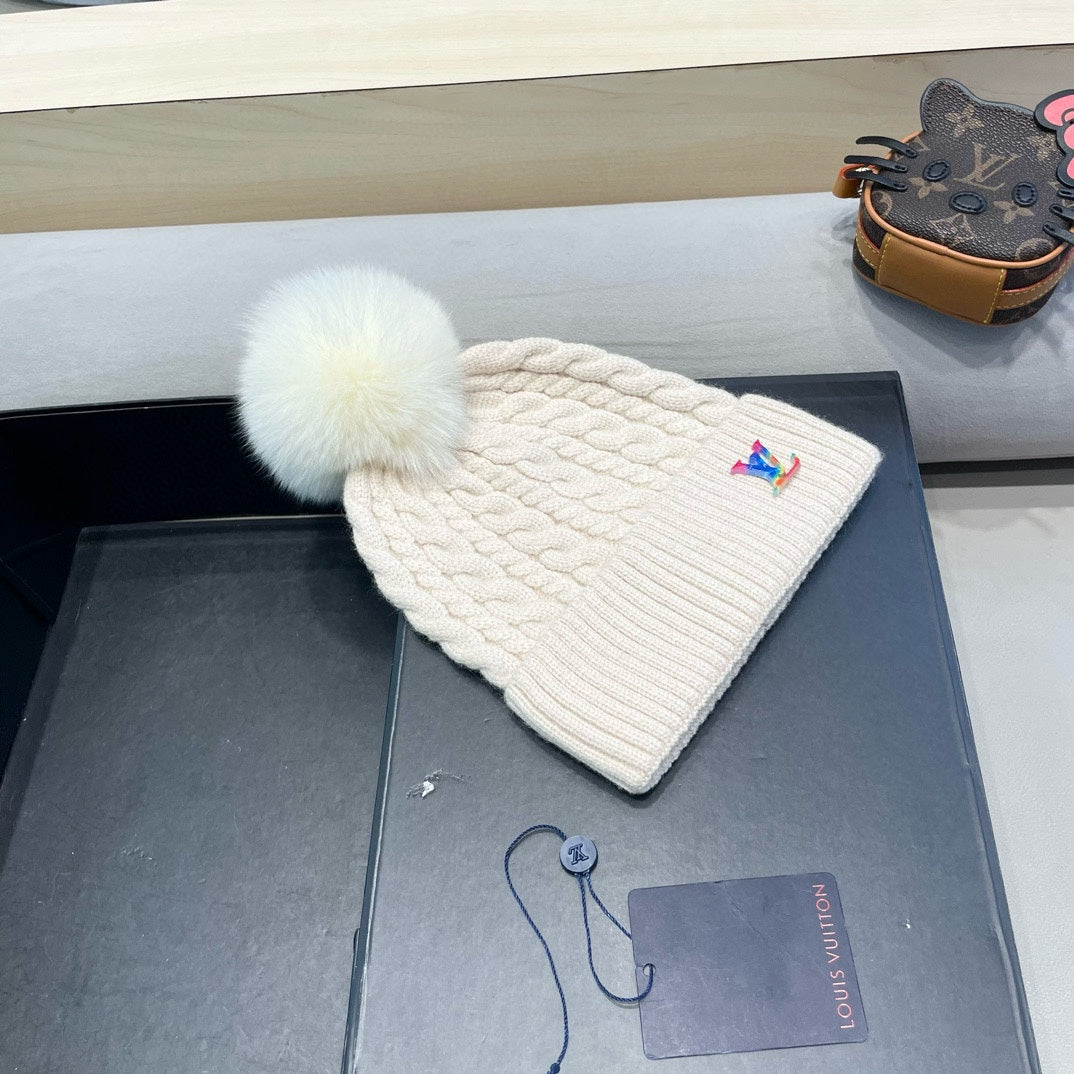 LOUIS VUITTON KNITTED BEANIE HAT IN BEIGE WOOL 426214