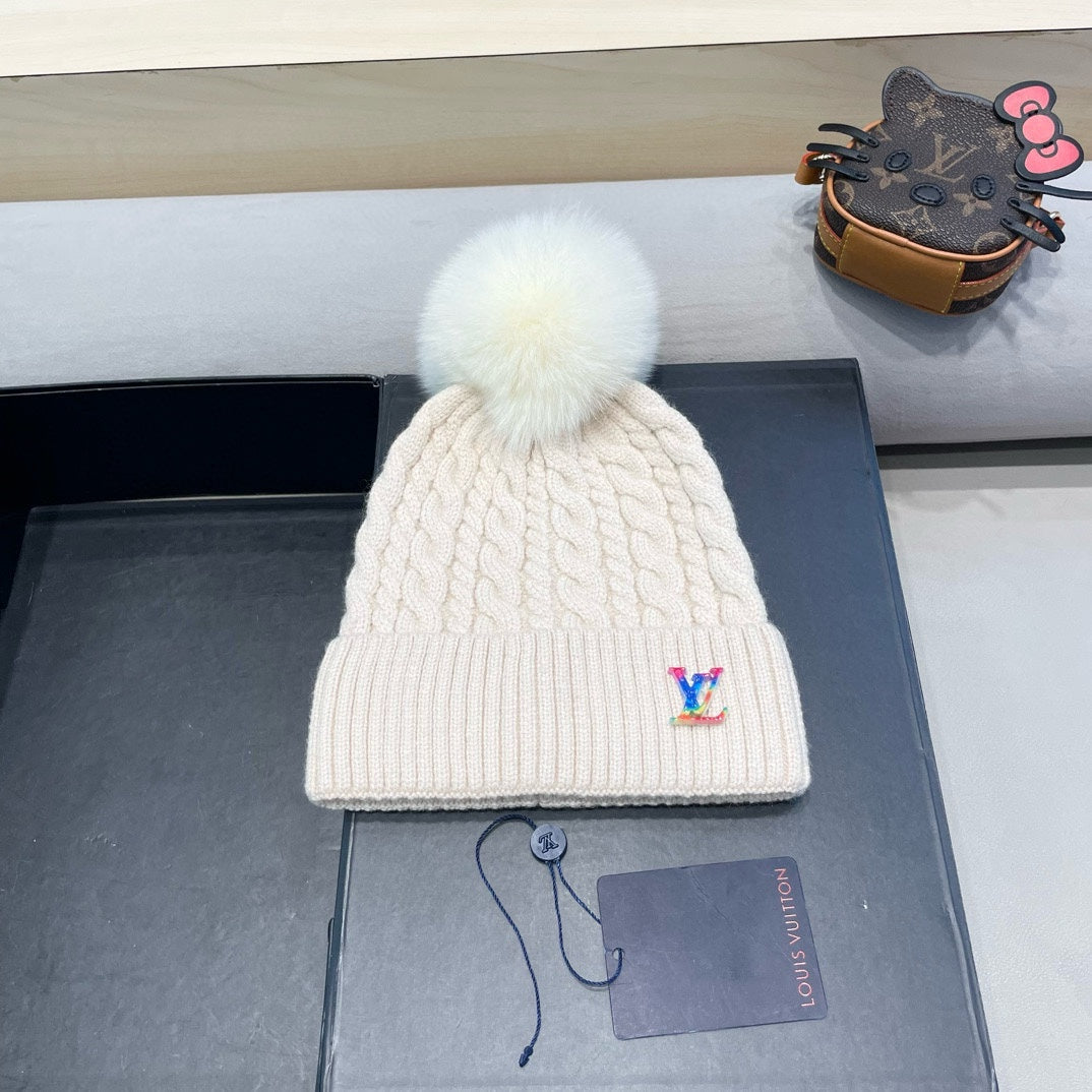 LOUIS VUITTON KNITTED BEANIE HAT IN BEIGE WOOL 426214