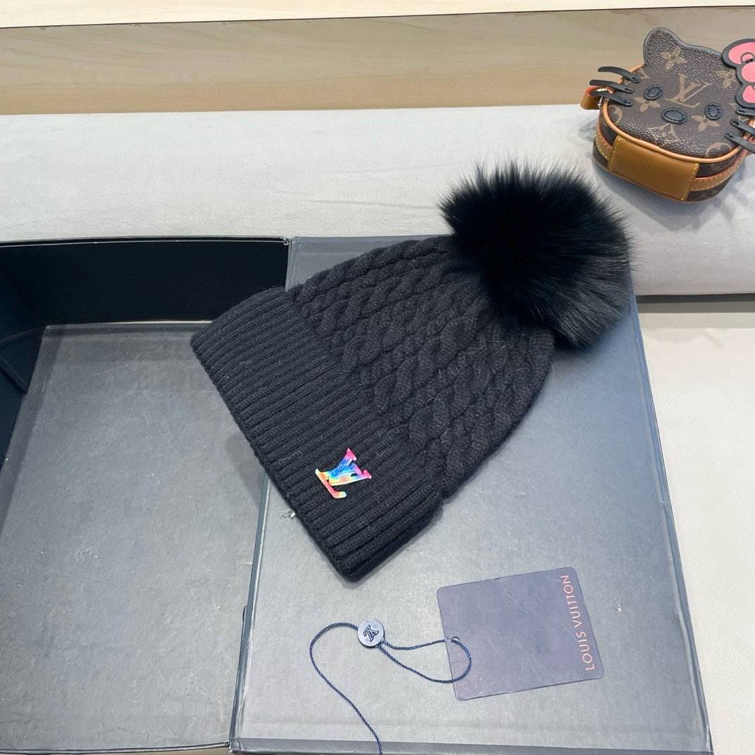 LOUIS VUITTON KNITTED BEANIE HAT IN BLACK WOOL 426217