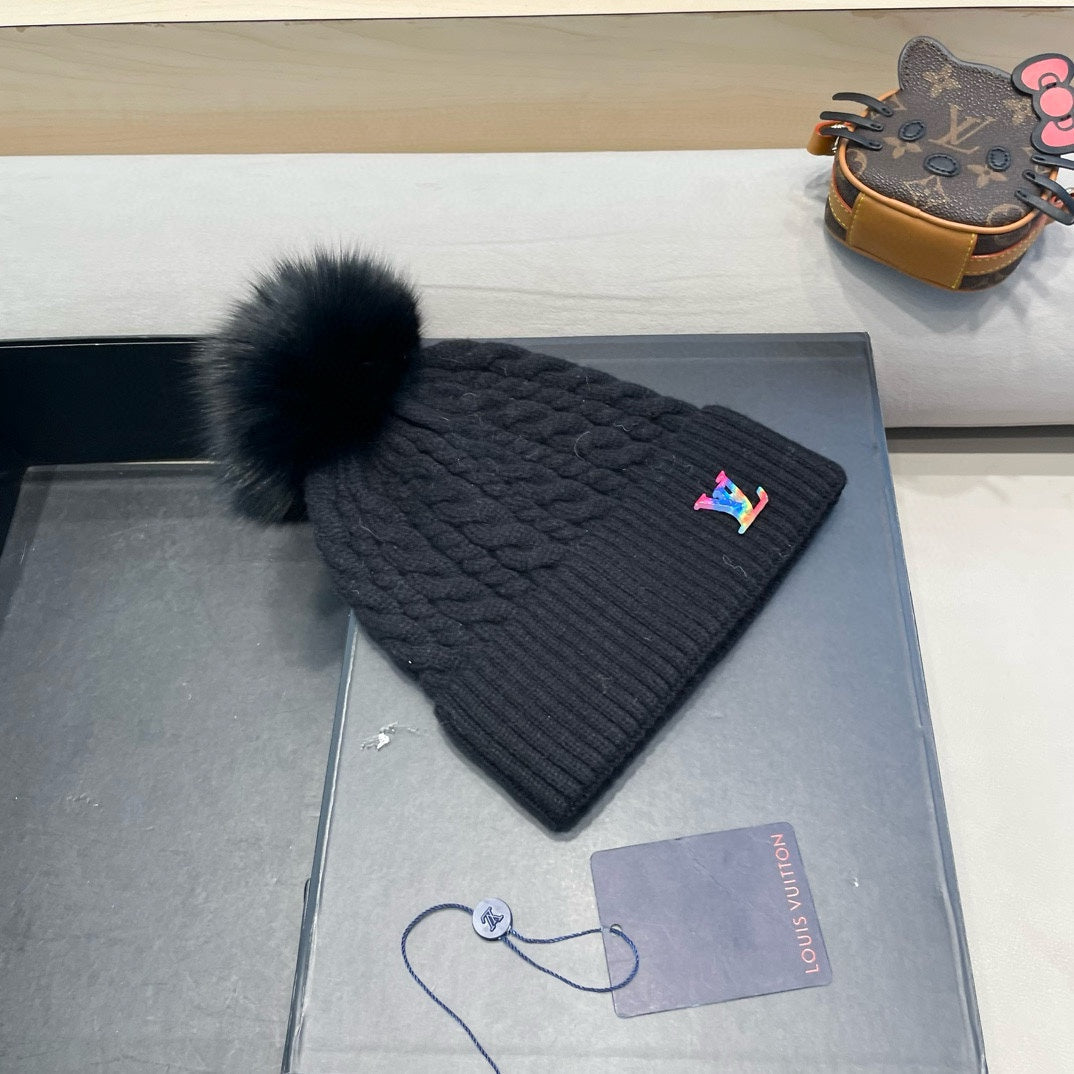LOUIS VUITTON KNITTED BEANIE HAT IN BLACK WOOL 426217