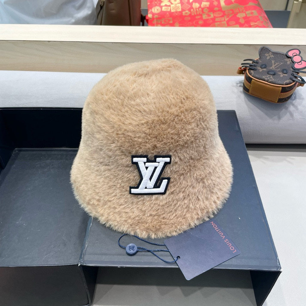 LOUIS VUITTON BUCKET HAT IN OATMEAL BEIGE RABBIT FUR 426226
