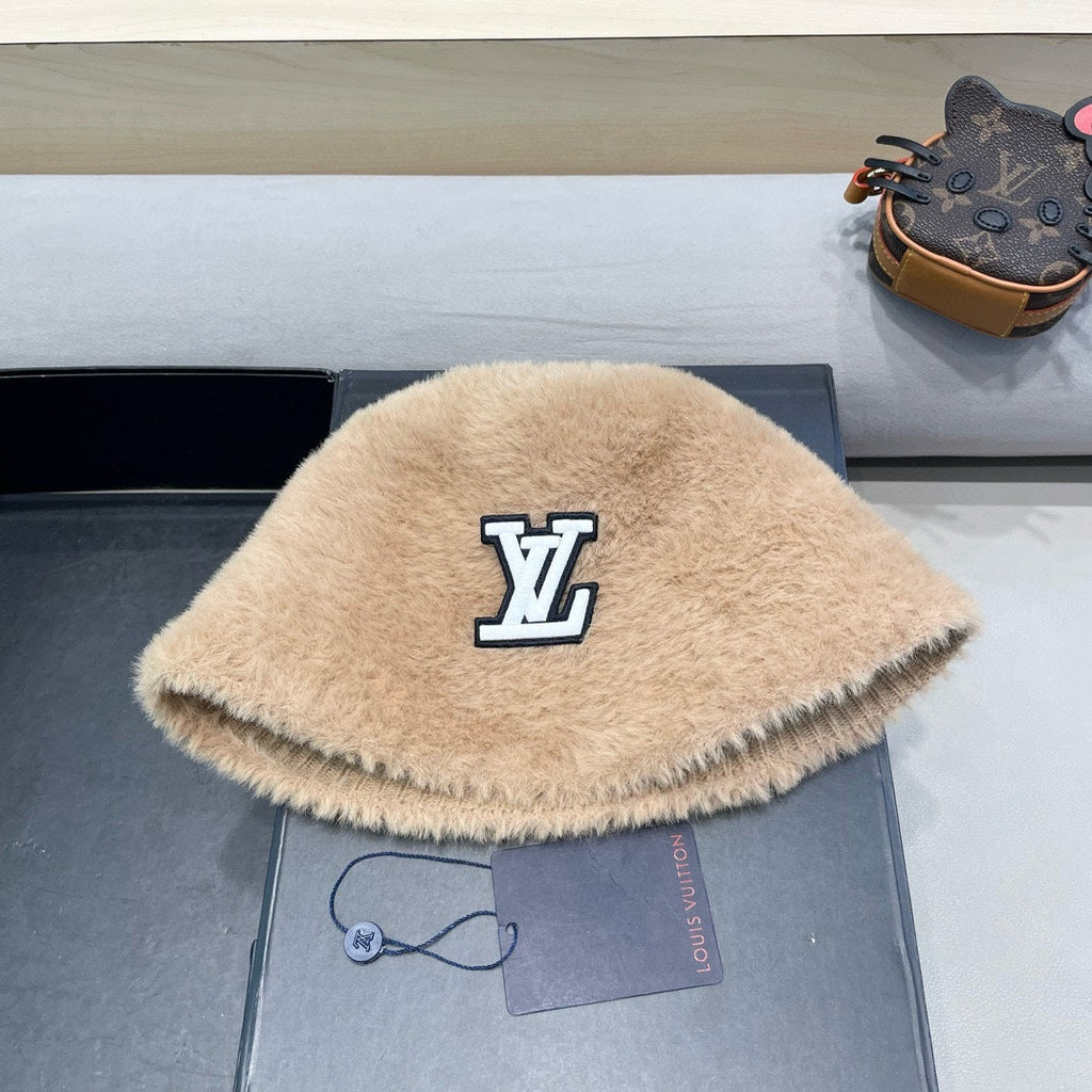 LOUIS VUITTON BUCKET HAT IN OATMEAL BEIGE RABBIT FUR 426226